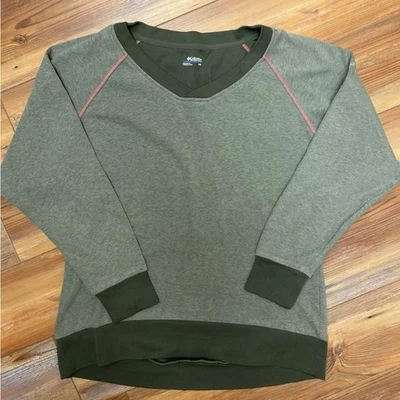 Sudadera Para Mujer Mediana Columbia Verde Cuello en V Rosa Acentos Dobladillo Alto Bajo Usada en Excelente Condición M Foto 1 de 4