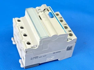 Hager FI-Schalter RCD Fehlerstrom Schutzschalter CDA440D FI 40A 30mA 6kA 4 polig - Picture 1 of 4