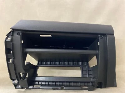 2016 Mitsubishi Outlander SEL Glove Box Frame Black OEM 8006A616XA Foto 1 de 4
