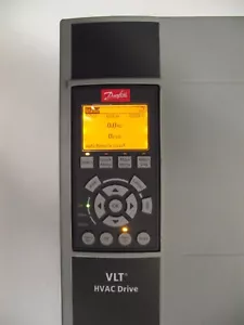 Danfoss Frequenzumrichter Regler VLT HVAC Drive FC-102 FU 18KW - Bild 1 von 3
