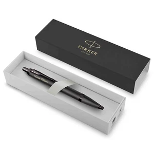 Penna a sfera premium Parker IM monocromatica bronzo con incisione incisa - Foto 1 di 13