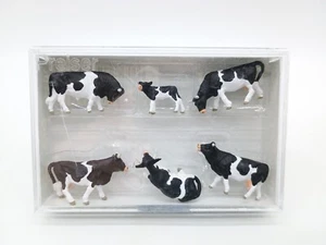 Preiser Figures 10145 Black & White Cows - OO/HO - New (minor wear to box) - Picture 1 of 6