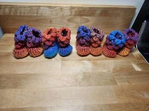 Multicolor Red-blue Preemie Baby Booties - Picture 1 of 9