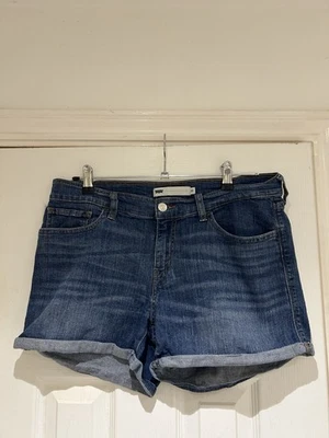Ladies Levis Blue Denim Shorts, Hot Pant Style With Turn Up Bottoms. Size 30w - Image 1 of 4