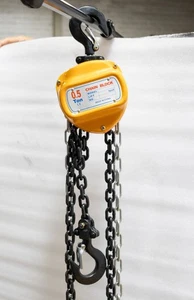 APOLLOLIFT Manual Lever Mini Chain Hoist Block 1/2 ton 1100Lbs Capacity 3M Lift - Picture 1 of 3