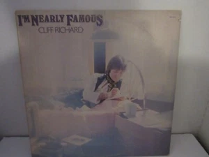 Cliff Richard - I’m Nearly Famous - PIG-2210 - 1976 - Rock / Pop - Imagen 1 de 4