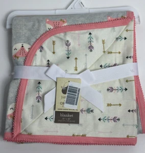 Neu mit Etikett Just Born Bio-Baumwolle rosa grau und creme Fuchs Pfeile Baby Swaddle Decke - Bild 1 von 4