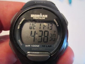 LADIES' TIMEX IRONMAN TRIATHLON WATCH - WR-100M - RUNS GREAT - TUB BBA-20 - Picture 1 of 4
