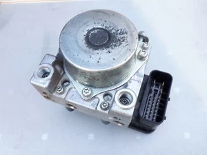 Honda SH300 abs pump - Picture 1 of 10