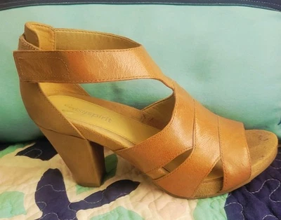 Easy Spirit Brown Heels Open Toed Shoes Perfect For FALL size 7 - Image 1 of 4