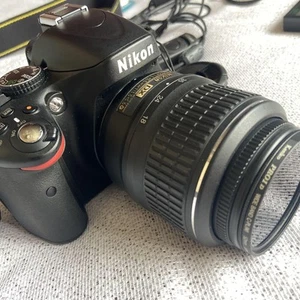 Nikon D5100 Spiegelreflex Digitalkamera - Bild 1 von 17