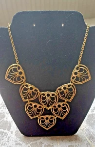 vintage antique gold tone filagree leaf bib necklace excellent condition - Picture 1 of 6