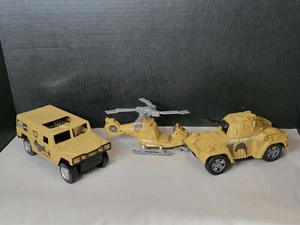 US Army Force Kunststoff Fahrzeug Spielzeug Lot Hummer Jeep Panzer Hubschrauber - Bild 1 von 9