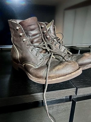Red Wing 靴子 Iron Ranger 8111 US 8.5 — 第 1/4 张图片