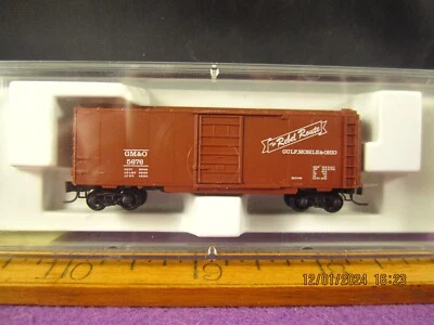 MICRO TRAIN Z GAUGE GULF MOBILE & OHIO 40 FT BOX CAR RD # 5676 ITEM No. 14113-2 - Image 1 of 4