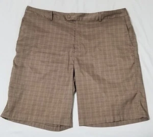 Pantalones cortos de golf para hombre Under Armour marrón caqui a cuadros frente plano talla 40 - Imagen 1 de 6
