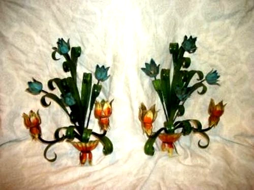 Arandelas Hollywood Regency Italian Tole ousado aqua laranja flores azuis 1960 - Imagem 1 de 4