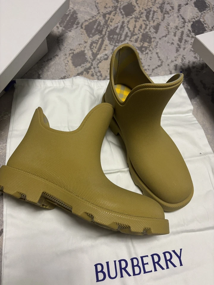 Burberry Ray Rain Boots in Manilla 44 with Box Mens Marsh Ankle Shoe
