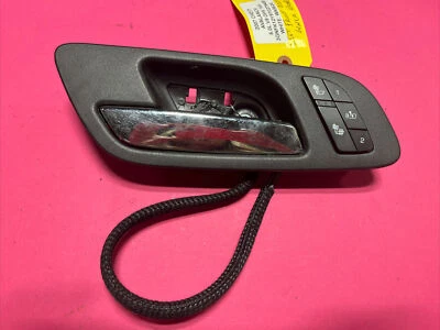 Chevrolet - Avalanche - Maçaneta interna dianteira esquerda suburbana 2007-2014 Bba13 - Imagem 1 de 3