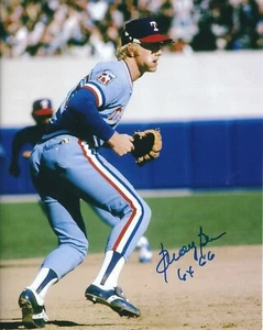 Autographed BUDDY BELL "6x GG" Texas Rangers 8x10 photo w/ Show Ticket - Picture 1 of 1