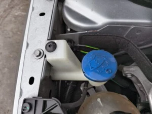 PEUGEOT 308 2013-2021 1598 WASHER BOTTLE & MOTOR - Picture 1 of 4