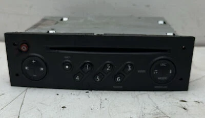 AUTORADIO PER RENAULT Clio Serie 8200483757 (04>08) - Immagine 1 di 4