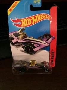2014 Hot Wheels "Madfast" HW Race Series #152/250 - Picture 1 of 6