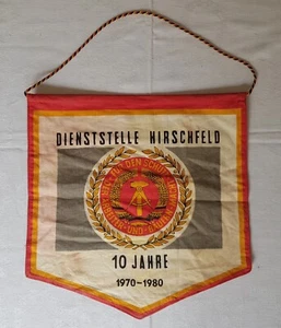 DDR Wimpel 10 Jahre Dienststelle Hirschfeld mit Kalender 1980 - Bild 1 von 2