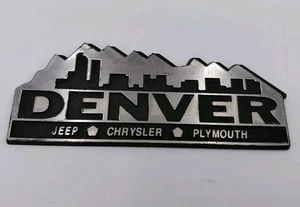 Vintage Denver Jeep Chrysler Plymouth Colorado Dealer Plastic Badge Emblem 4.75" - Bild 1 von 3