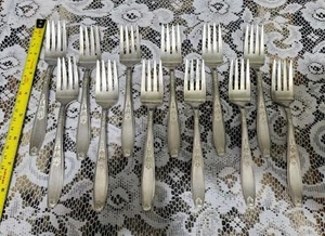 ✅ SET OF 12 1847 ROGERS c1919 AMBASSADOR SILVERPLATED "6 1/8" SALAD FORKS 🍅🥗 - Picture 1 of 10