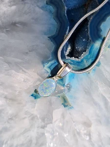 Opal Tripletten Anhänger + Kette (H98) - Bild 1 von 3