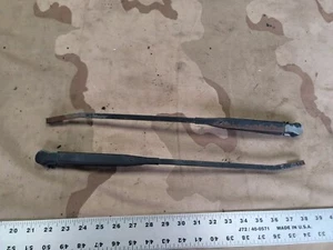 1987-1996 Ford bronco F-150 F-250 F-350 F150 F250 F350 Wiper Arms OEM - Picture 1 of 8