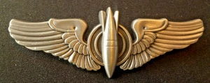 WW2 RE-ENACTORS US ARMY AIR FORCE FULLSIZE BOMBARDIER WINGS. - Picture 1 of 2