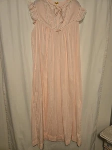 Camicia da notte grande vintage BARBIZON rosa con cappuccio ricamato manica arricciata - Foto 1 di 8