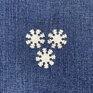 3-Pack Snowflake Applique Patch - Mini Embroidered Winter Snow Badge 1" Iron On - Picture 1 of 2