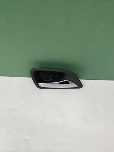 2011-2016 Chevrolet Cruze Interior Door Handle Assembly Front Right Side OEM - Picture 1 of 12