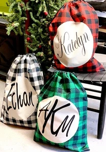 Personalisierter Weihnachts-Sack grün schwarz Büffel kariert Geschenk Nikolaus wiederverwendbar - Bild 1 von 2