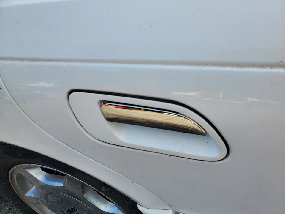 1998-1999-2000-01-2002 LINCOLN CONTINENTAL MANIJA PUERTA TRASERA DERECHA EXTERIOR BLANCA Foto 1 de 1