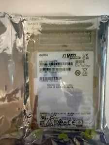 15TB KIOXIA KCMYXRUG15T3 15360GB 2,5" 15mm PCI Express 5.0 (NVMe) CM7-R Series - Bild 1 von 3