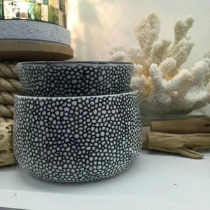 Calentador Scentsy Doodle Dot Element puntos grises y blancos - retirado/RARO - NUEVO en caja - Imagen 1 de 4