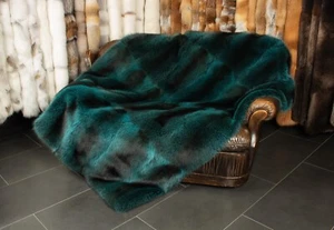 5541 Unique Raccoon Fur Blanket in Turquoise Genuine Pelt Throw Real Fur Cover - Picture 1 of 11