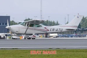 FOTO FLUGZEUG CESSNA 182P SKYLANE 'LN-ATU' C/N 182-61436. GEBAUT 1973. STAVANG - Bild 1 von 1