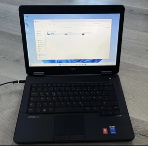 Dell Latitude E5440 mit Windows 11 (Intel® Core™ i3-4030U, 4 GB RAM, 320 GB HDD - Afbeelding 1 van 12