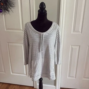 T By Talbots Drawstring Front Pocket Navy Striped 3/4 Sleeve Top- Size L - Picture 1 of 6