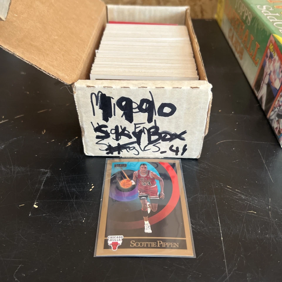 1990-91 Skybox NBA Baloncesto Serie 1 JUEGO COMPLETO 1-300 Falta Jordan Foto 1 de 1