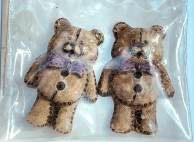 Le Bouton Vintage TEDDY BEAR 2 buttons 3/4" x 1 1/8" 2 Hole N 21 7092 - Image 1 of 4