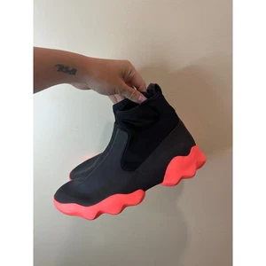 Camper Dub Womens EU 40 US 9 Slip-on Sneakers Boots Shoes Black Red - Nice! - Picture 1 of 9