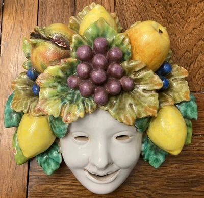 Máscara de pared de cerámica uvas hojas de frutas mayólica baco italiano de colección 9" Foto 1 de 2