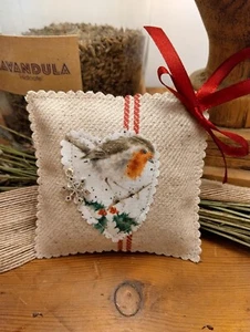 Handmade hanging linen lavender pillow Wrendale Christmas robin/snowflake - Picture 1 of 6