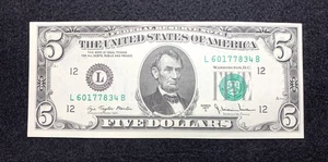 1977A Five Dollar $5.00 Bill Crisp w Alignment Error S/N L60177834B Estate Find - Picture 1 of 7